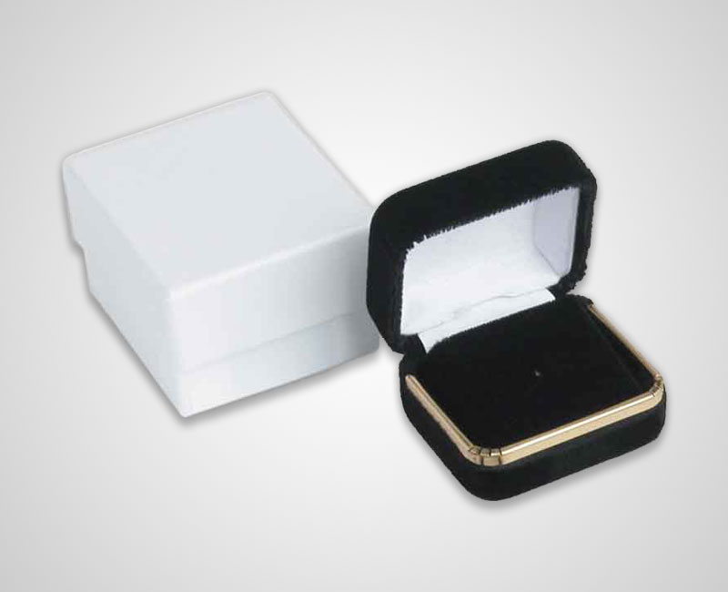 Deluxe Velvet Emblem Box